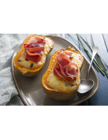 Butternut rôtie au fromage de brebis et au jambon de la vallée des Aldudes.